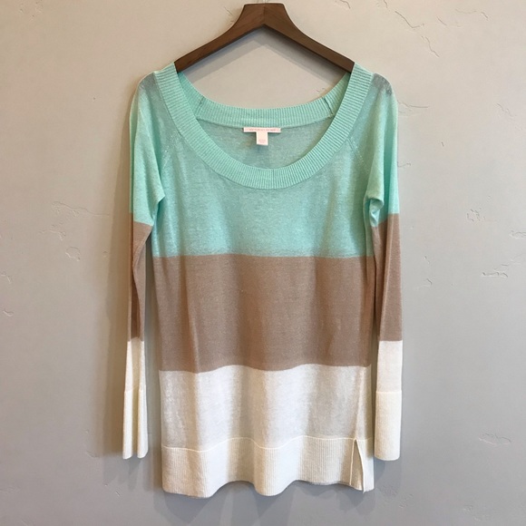 Victoria's Secret Tops - VICTORIA'S SECRET Color Block Lightweight Sweater